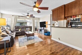 Building Photo - 91-238-238 Hanapouli Cir