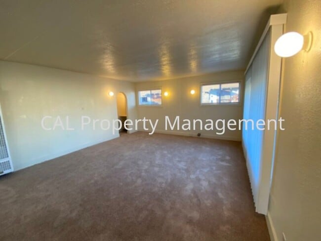 Foto del edificio - Single Family 2 bedroom and 1 bathroom!