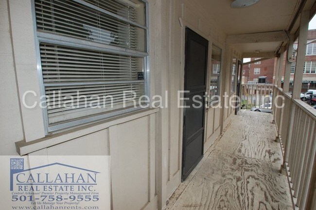 Building Photo - 503 N Pine St