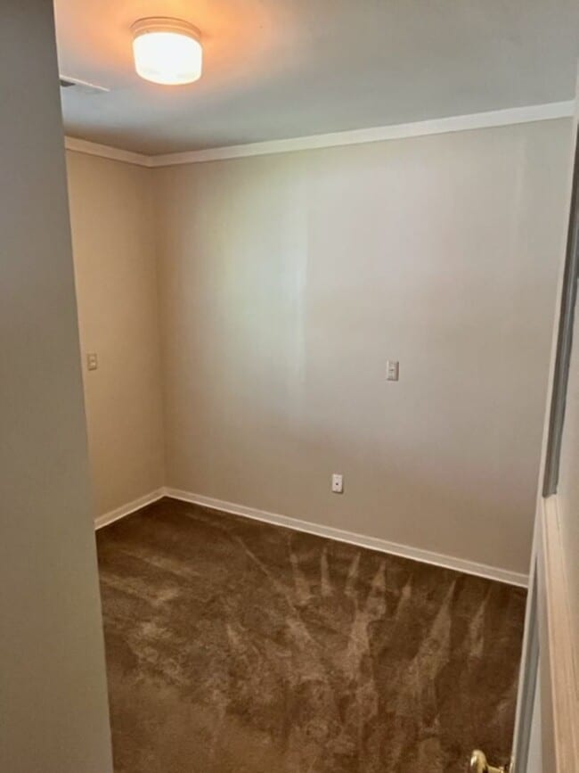 Building Photo - Great 2BR 1BA South Seattle Home