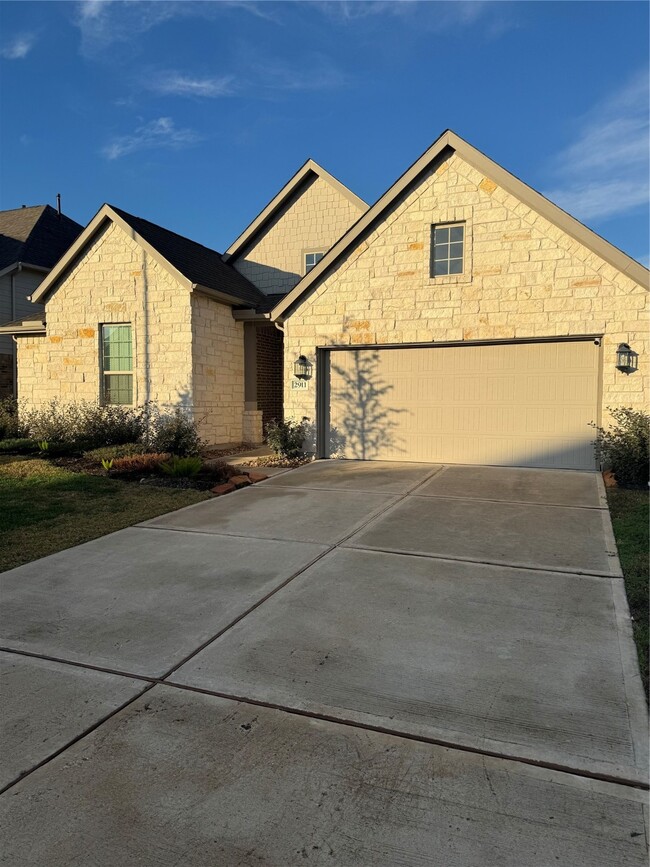 Foto del edificio - 2911 Cooper Hawk Ln