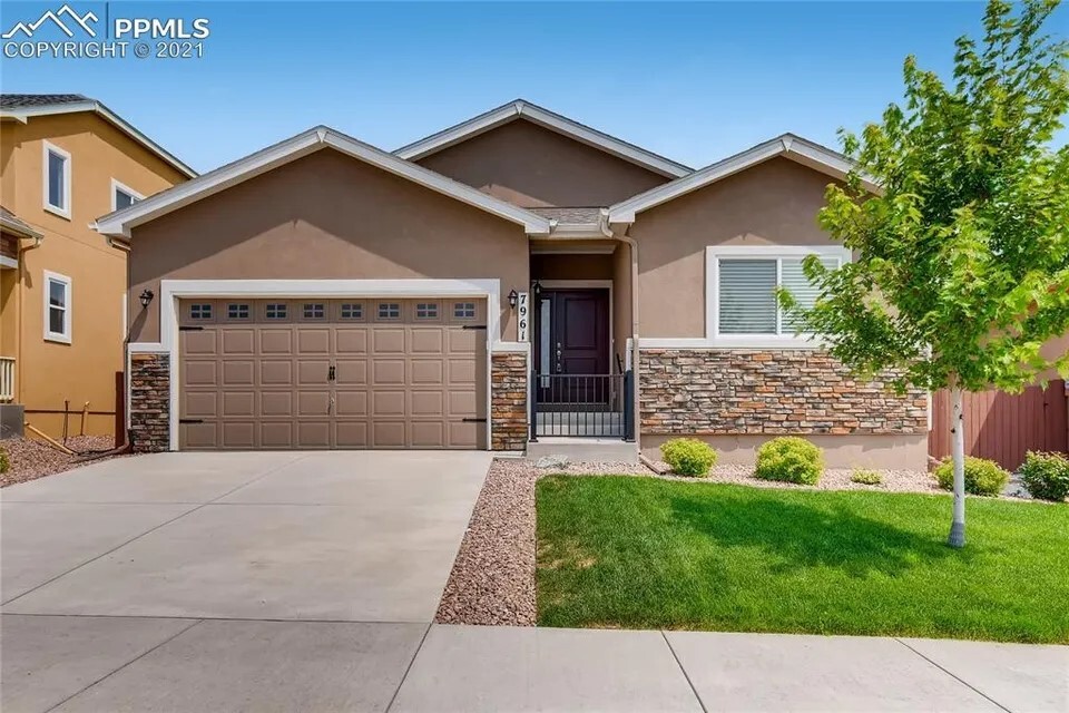 Primary Photo - 7961 Barraport Dr