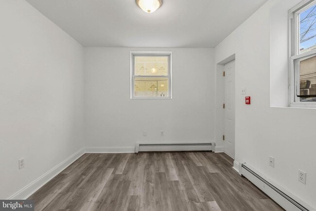 Building Photo - 1124 S 15th St