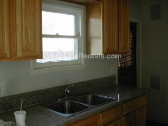 Foto del edificio - 654 Loranne Ave