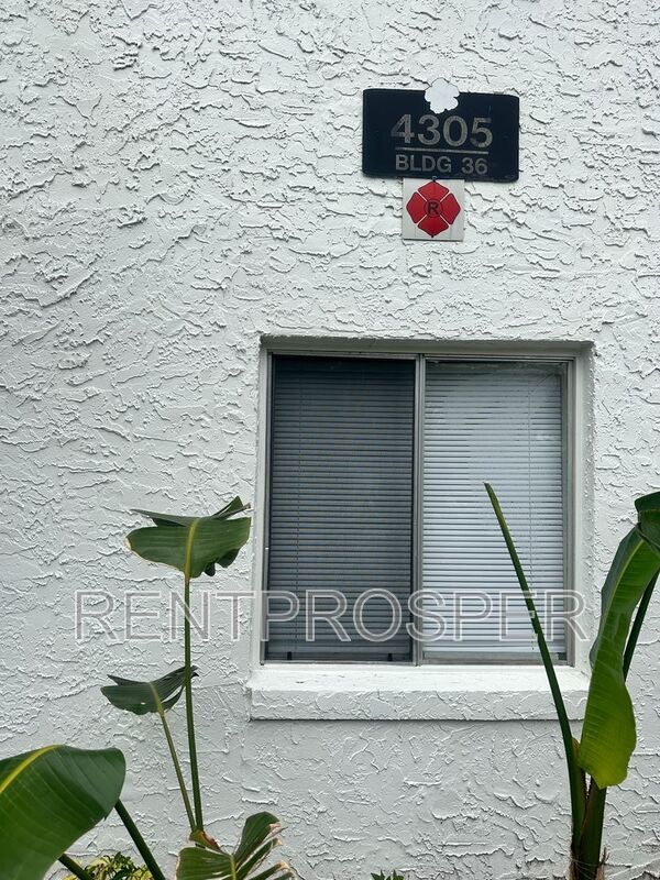 Building Photo - 4305 S Semoran Blvd