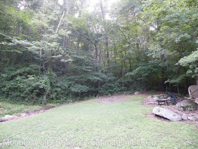 Building Photo - 1 br, 1 bath House - 21963 River Canyon Rd