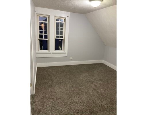 Foto del edificio - 102 Endicott St