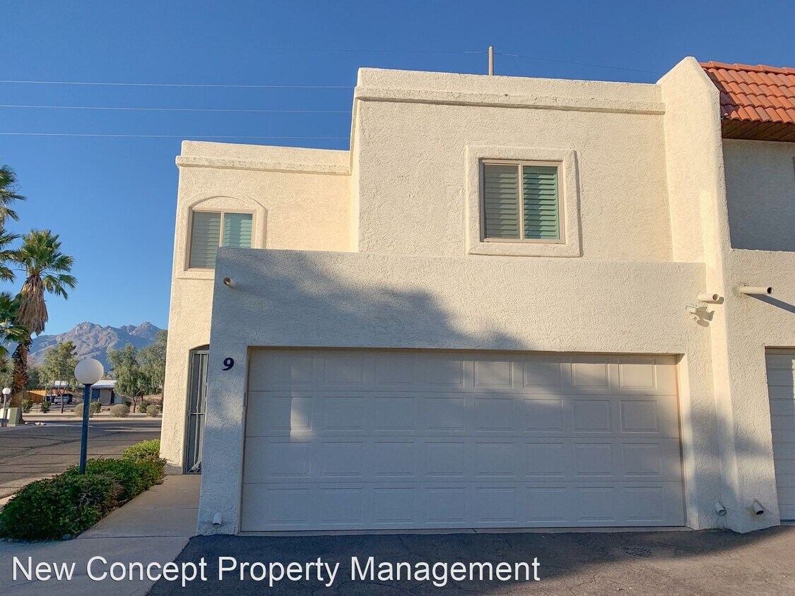 Primary Photo - 9350 E Speedway Blvd