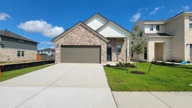 Building Photo - 148 White Horses Dr
