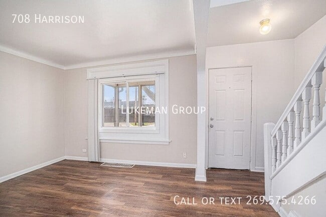 Foto del edificio - 708 Harrison-