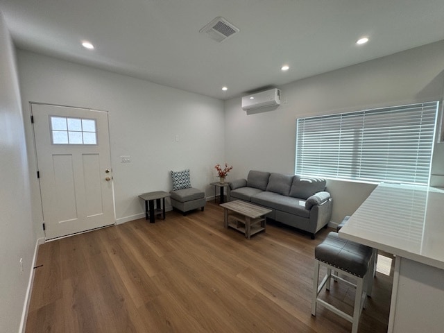 Building Photo - 1307 W 96th St