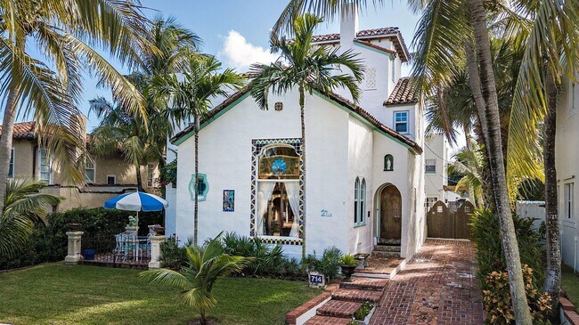 Foto del edificio - 714 Claremore Dr