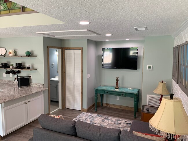 Living Room - 105 E Melbourne Ave