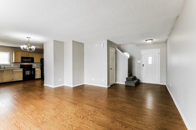 Building Photo - 35 Frostwood Ln