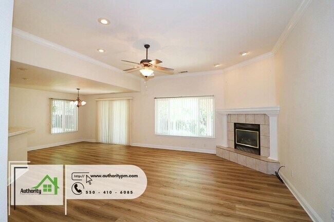 Foto del edificio - 4448 Hillington Ct