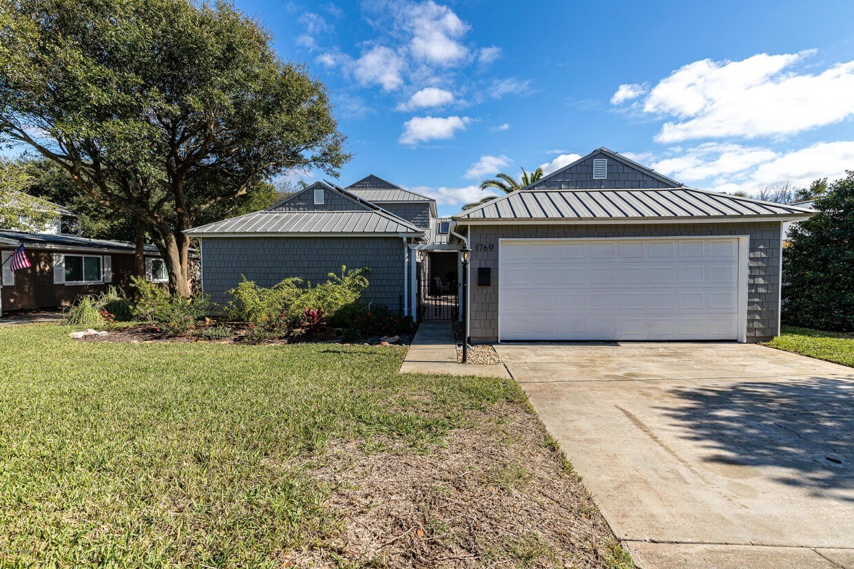1769 Seminole Rd, Atlantic Beach, FL 32233 House Rental in Atlantic