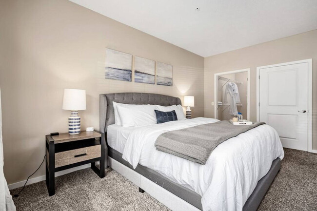 Foto del edificio - 5761 Fenimore Trail Dr W