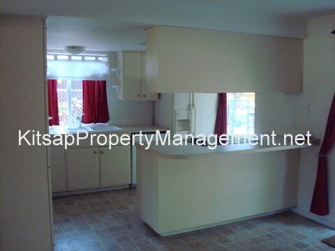 Building Photo - 2406 Madrona Dr SE