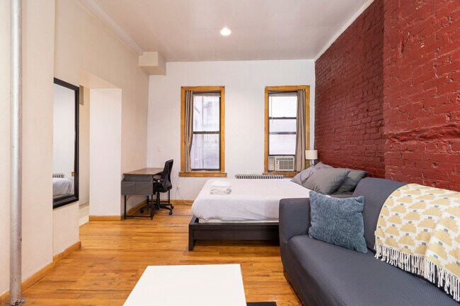 Foto del edificio - 329 E 94th St