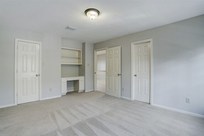 Foto del edificio - 4210 Alcorn Glen Ln