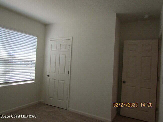 Foto del edificio - 1654 Mineral Lp Dr NW