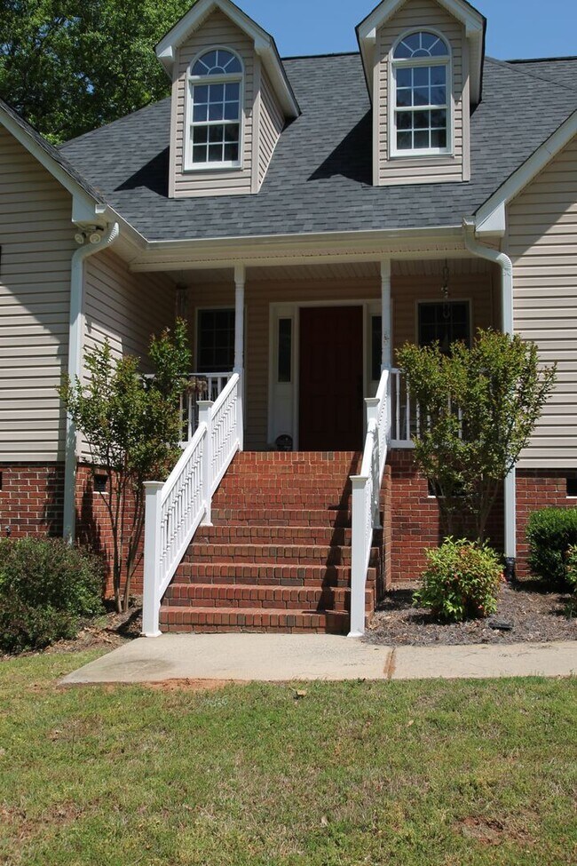 Foto del edificio - Exclusively Offered by Muse Realty Rentals, LLC