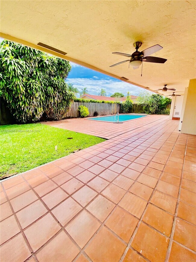 Foto del edificio - 8131 SW 90th Ave