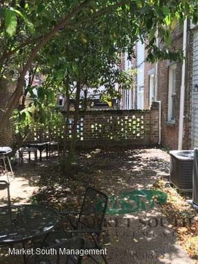 Building Photo - 2 br, 1.5 bath House - 136 Jefferson Street