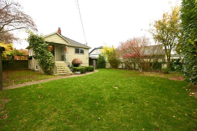 Foto del edificio - 802 W Newell St