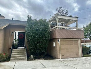 Building Photo - 2128 Canoas Garden Ave