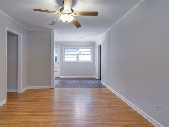 Building Photo - Beautiful renovation! 3bd 2 bath home in S...