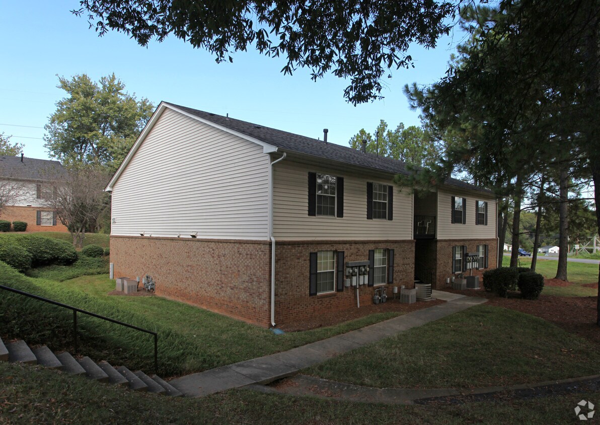 Oak Forest Apartments Dallas, NC