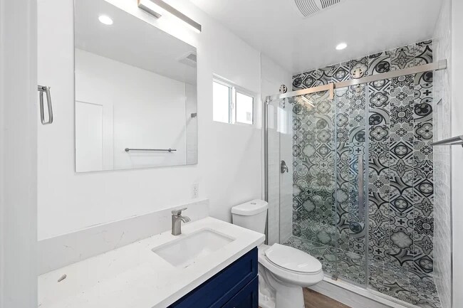 Foto del edificio - 1805 N Greenbrier Rd
