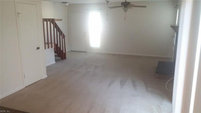 Building Photo - 208 Henwick Ct