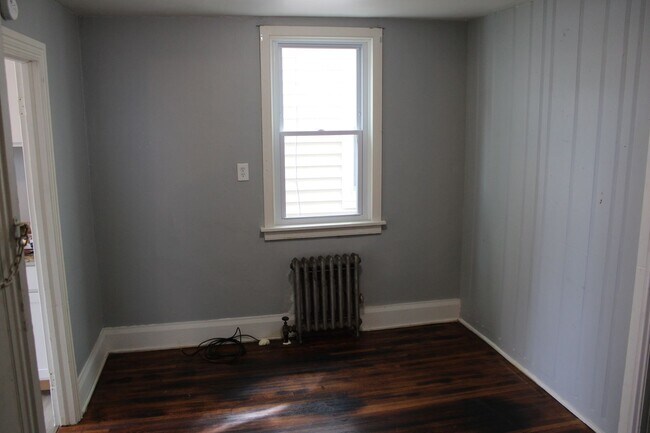 Building Photo - 30 1/2 Mcallister St