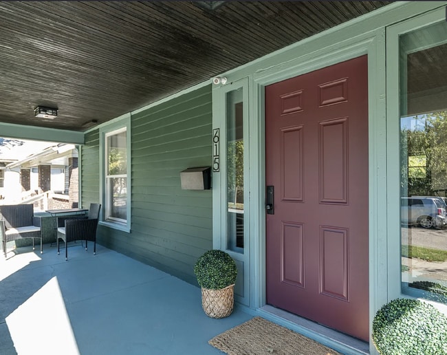 Stunning 3 bedroom , 1 bath in Tuxedo Park - Stunning 3 bedroom , 1 bath in Tuxedo Park Apartment