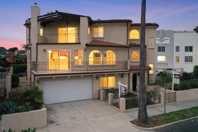 Building Photo - 1701 Crescent Ave