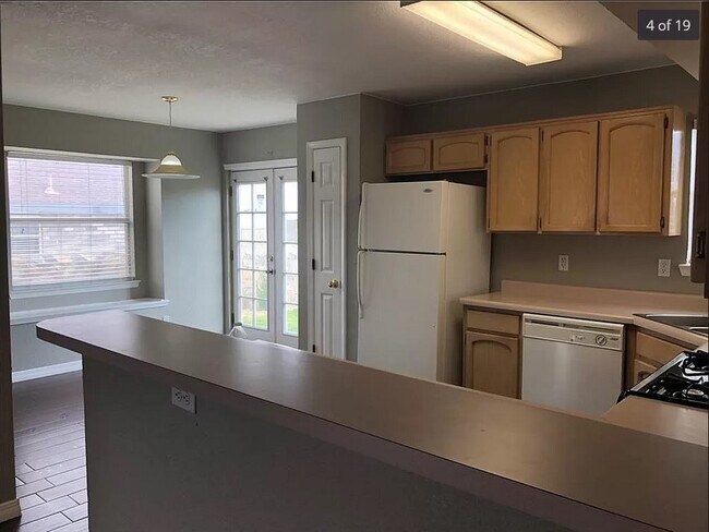 Building Photo - 4504 Loma Linda Cir