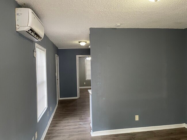 Building Photo - 2330 Cedar Dr