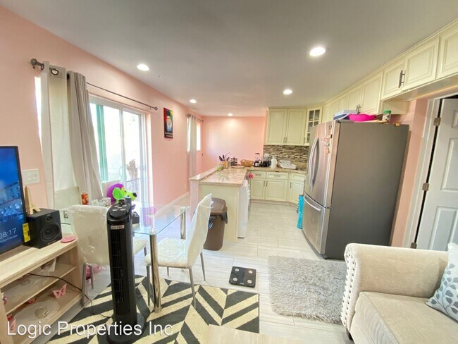 Foto del edificio - 1 br, 1 bath House - 1736 S. Vicentia Ave