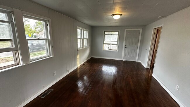 Foto del edificio - 1201 E 8th Ave