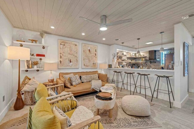 Foto del edificio - 317 Bream Ave