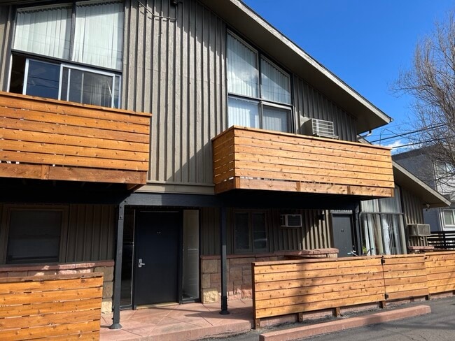 Photo - St Moritz Apartments