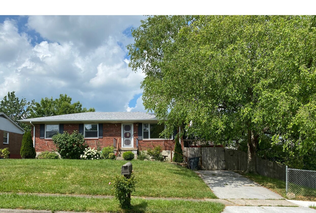 Primary Photo - COMING SOON! Lovely 4 BR House w/ Finished...