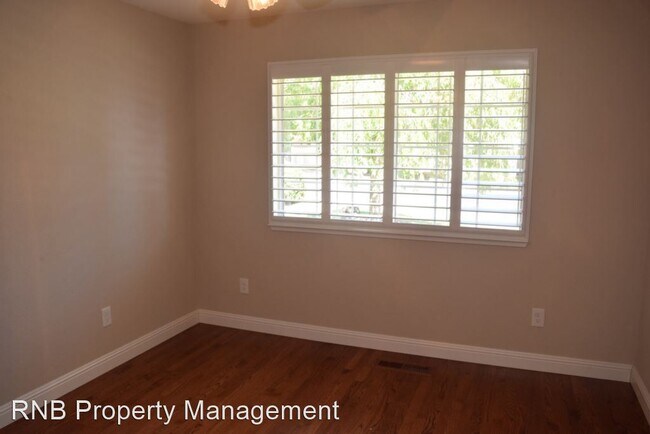 Building Photo - 3 br, 2 bath House - 1657 Stone Way