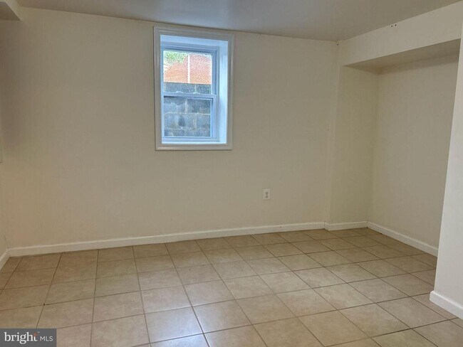 Foto del edificio - 7506 Martha St