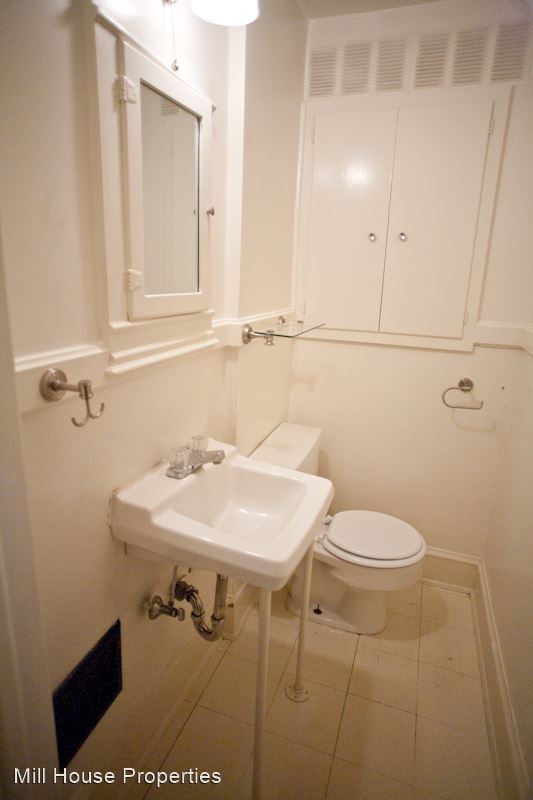 Building Photo - 3 br, 1.5 bath House - 119A North Street