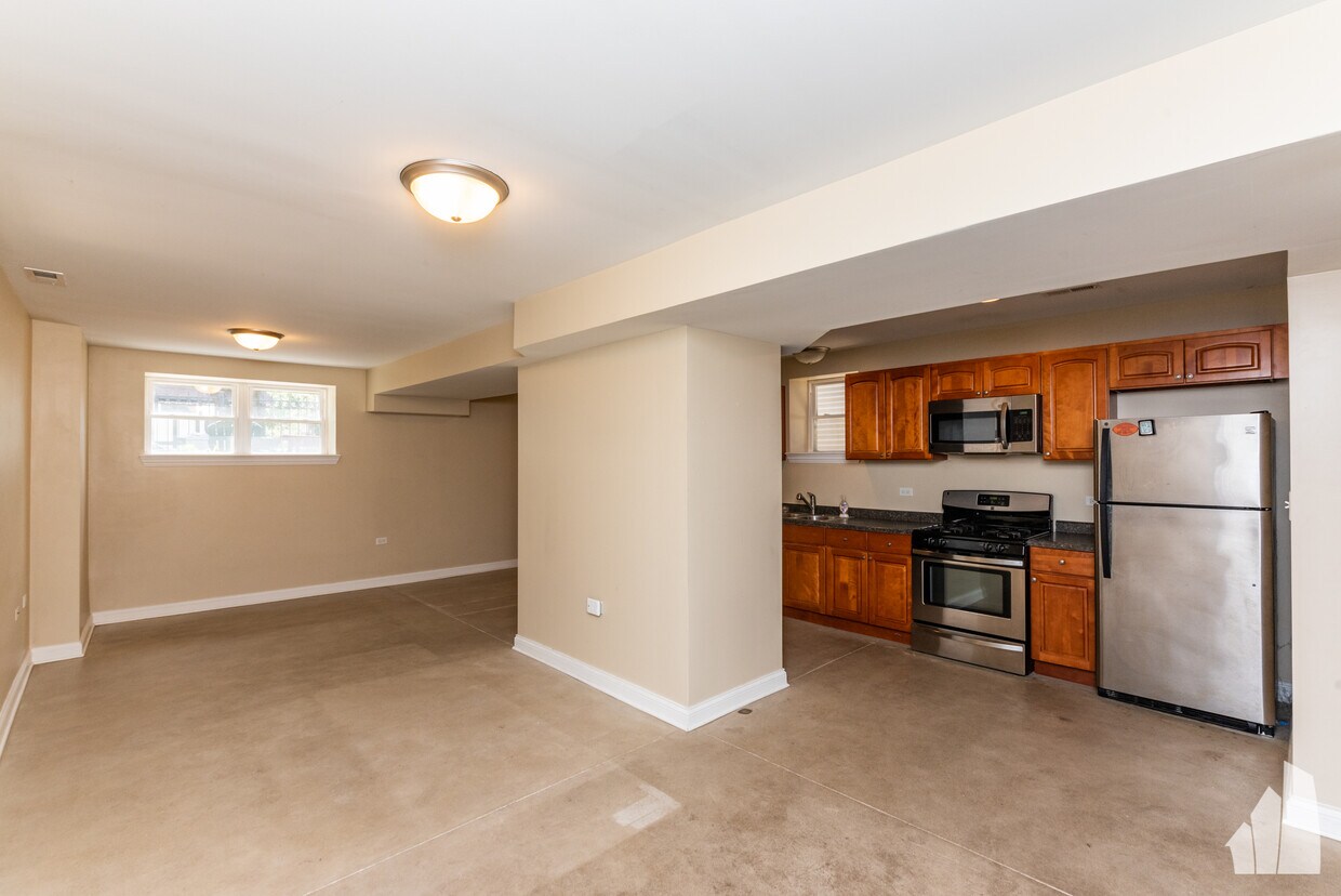 Foto principal - 1124 W Roscoe St