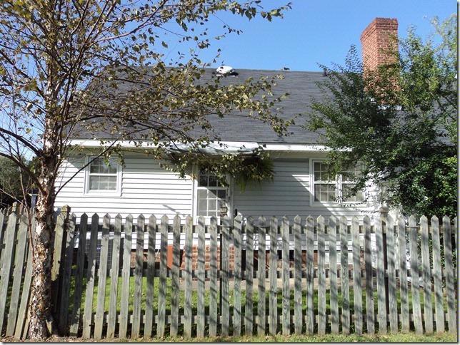 Building Photo - 2232 Nash Pl N