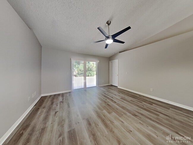 Building Photo - 16 Rymsen Ln